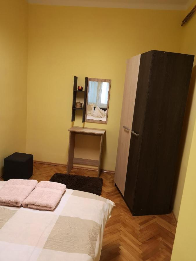 Veva Apartman - Eger Maganszallashely 외부 사진