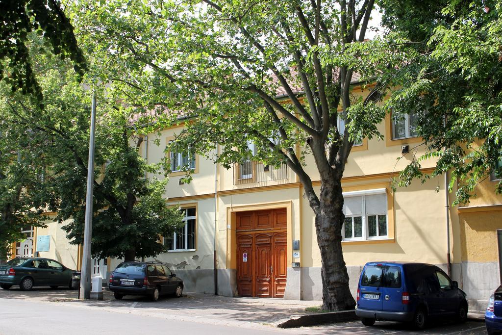 Veva Apartman - Eger Maganszallashely 외부 사진