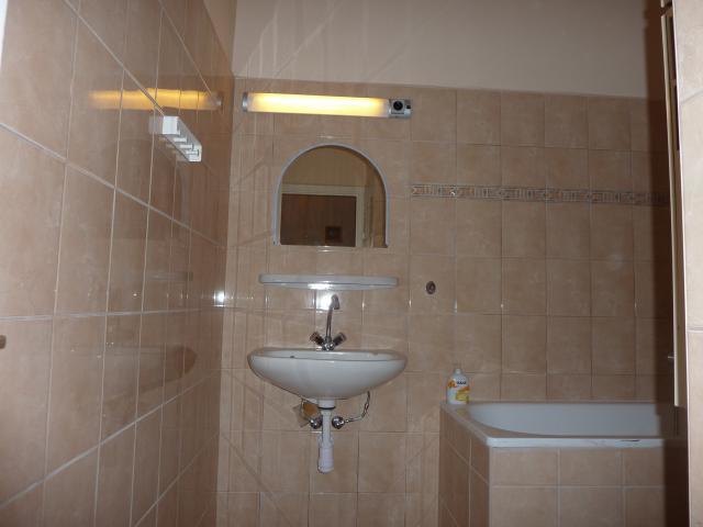 Veva Apartman - Eger Maganszallashely 외부 사진